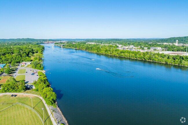 Stuart Heights-Rivermont is the perfect neighborhood for those wanting access to water-sports.