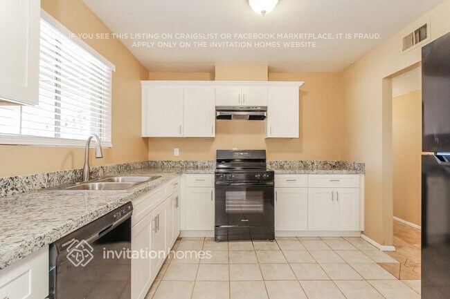3910 W Loma Ln, Phoenix, AZ 85051 - photo 7