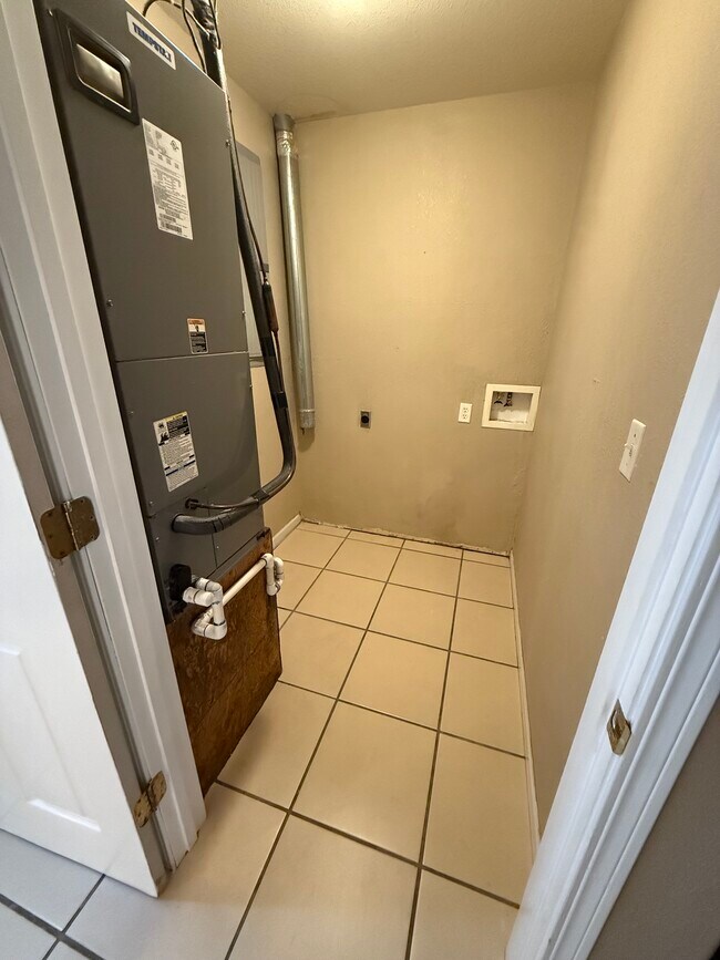 59 Deer Valley Ct unit 59, Sunrise Beach, MO 65079 - photo 5