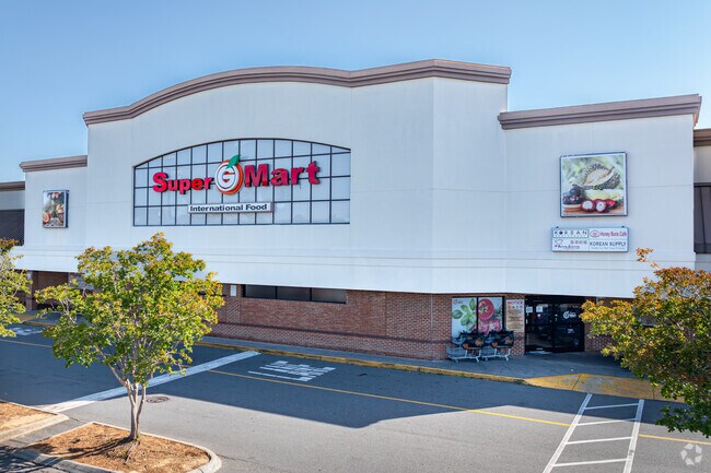 Super G Mart is the local food mart locals frequent in Marshbrooke.