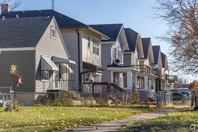 A dense group of homes located in the Wilson neighborhood.