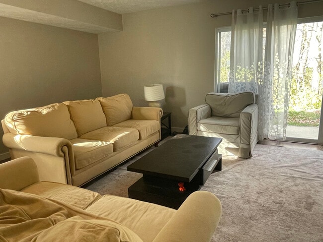 7014 S Cannon Place Dr unit 7014 S Cannon Place, Rockford, MI 49341 - photo 6