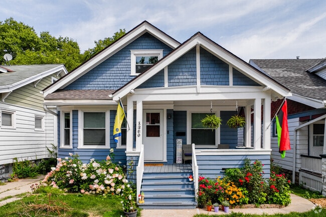Here is a cozy Bungalow in the Martin Drive neighborhood.