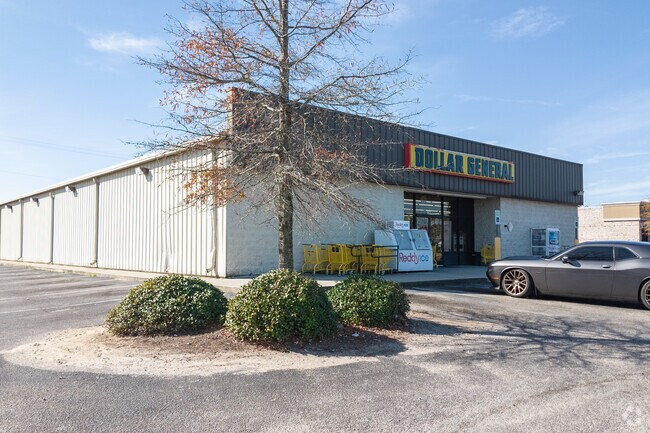 Dolla General is a place to shop in Pontiac-Elgin.