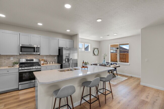 5103 Cedar View Dr, Springfield, OR 97478 - photo 5