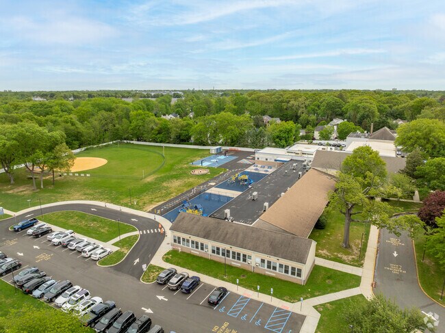 Wolf Hill Elementary School