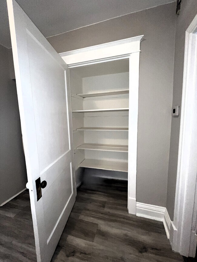 5243 Bancroft Ave unit 1W, Saint Louis, MO 63109 - photo 6