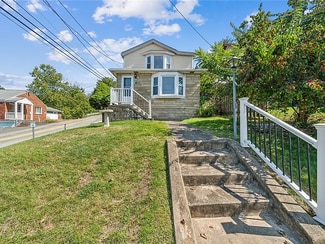 5742 Verona Rd, Verona, PA 15147