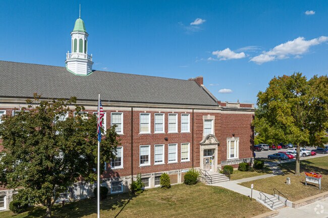 Christian Park School 82 serves students in the Christian Park community in Indianapolis, IN.