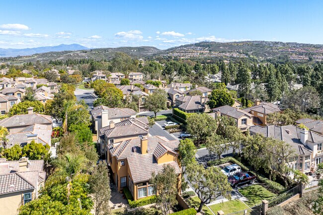 Newport Ridge has amazing views of the hills and ocean.