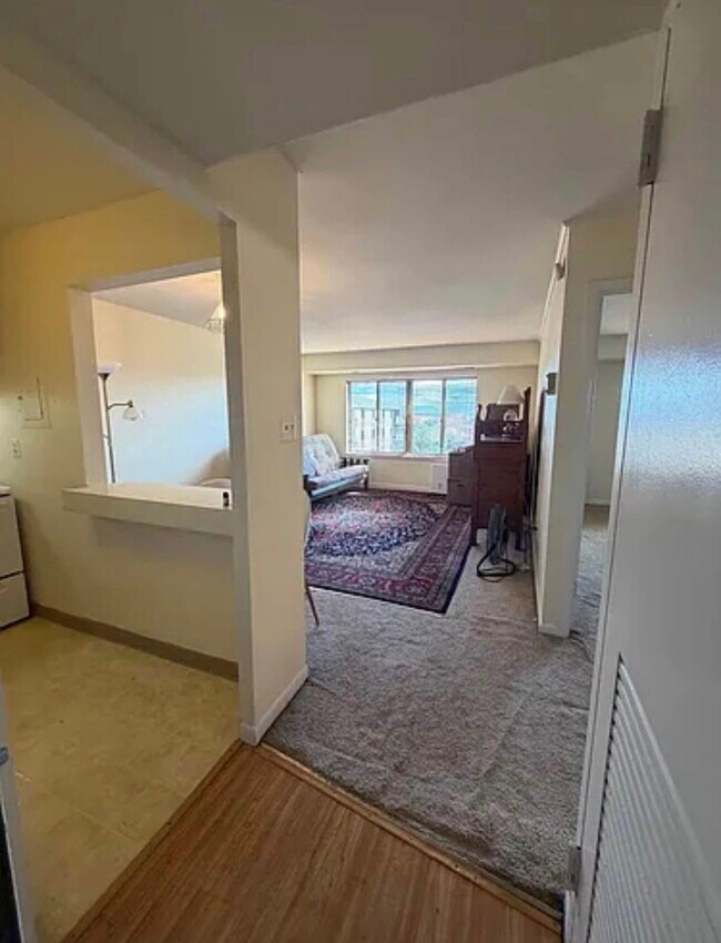 Woodlake Towers III unit Woodlake towers, Falls Church, VA 22044 - photo 6