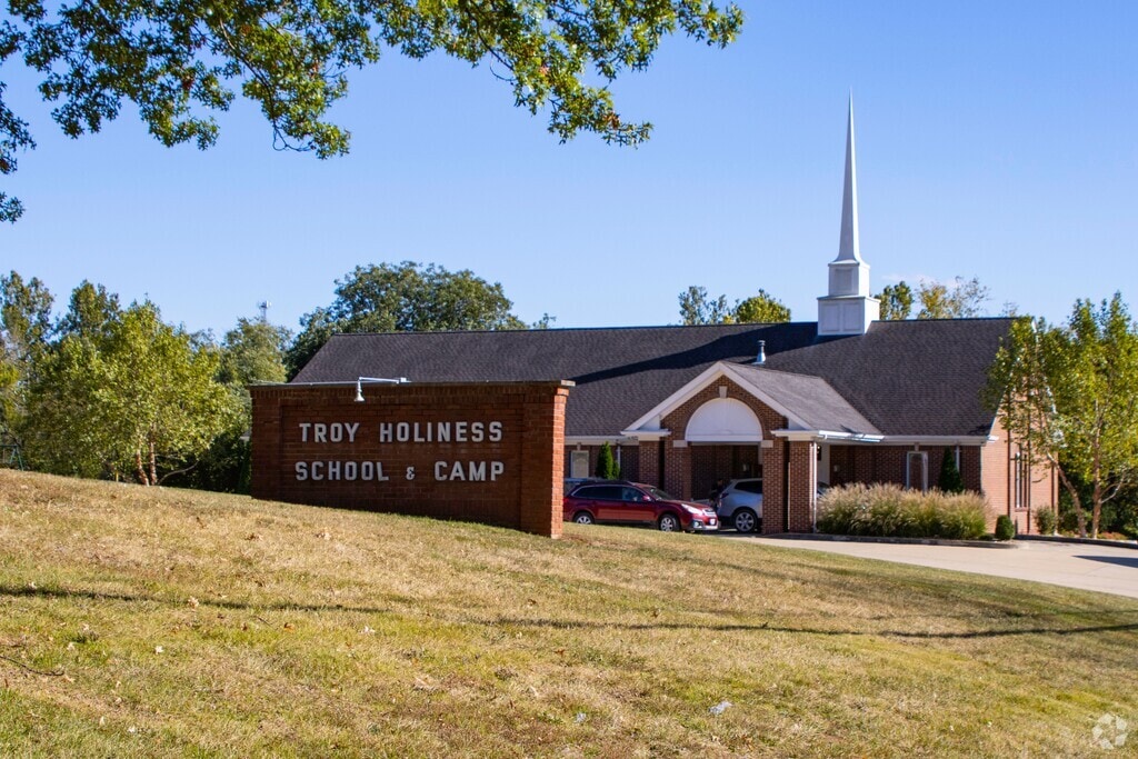 Troy Holiness School serves students in the Troy community.