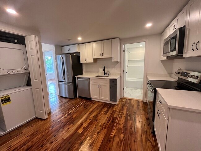 155 Orange St, Chelsea, MA 02150 - photo 7