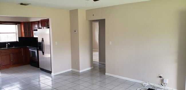 5644 Pierce St unit 2/1 Duplex, Hollywood, FL 33021 - photo 3