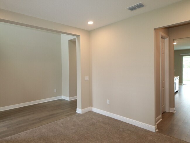 5903 Neem Ct, Lakeland, FL 33811 - photo 6