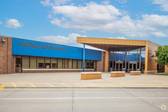 Welcome to Urbandale Middle School.