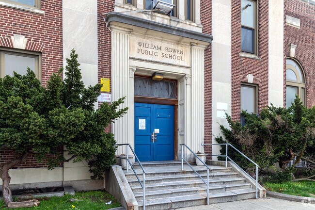 William Rowen School has a student-teacher ratio of 13-1 in West Oak Lane.