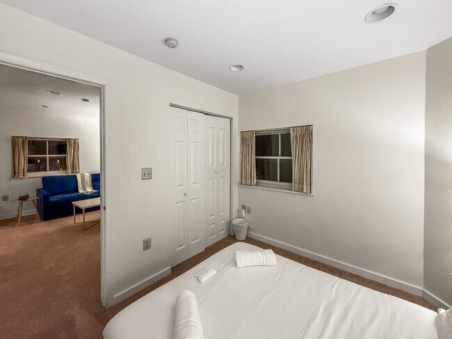 250 S 17th St unit ID1285556P, Philadelphia, PA 19103 - photo 6