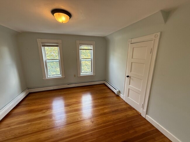 42 Holyoke Rd unit 2, Somerville, MA 02144 - photo 6