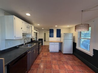 84 Pleasant St Unit 3, Cambridge, MA 02139