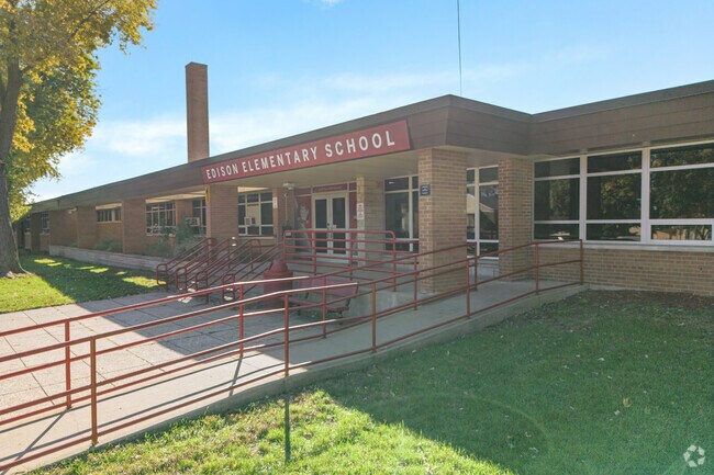 Edison Elementary School serves grades PK and K-5.