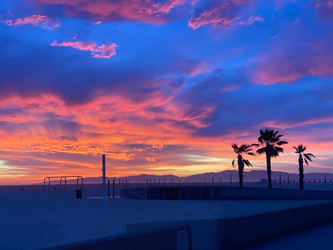 114 The Strand unit Suite 3, Hermosa Beach, CA 90254 - photo 2