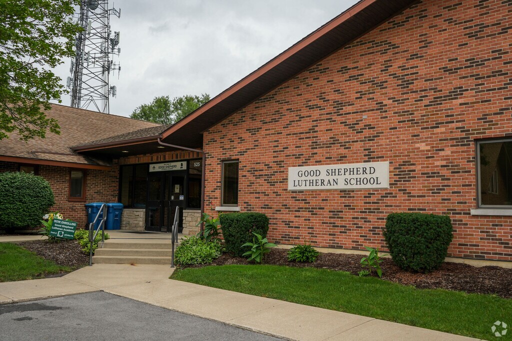 An entry shot for Good Shepherd Lutheran Academy.