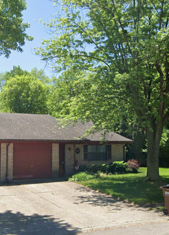 246 Rolling Acres Dr Unit 246, Tipp City, OH 45371
