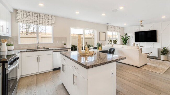 19252 Monticello Grove Way unit 36035581, Highgrove, CA 92507 - photo 4