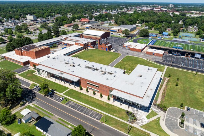 Paducah Tilghman High School is ranked 72nd within Kentucky.