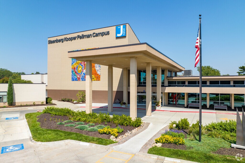 Friedel Jewish Academy offers a great environment for your child to excel.