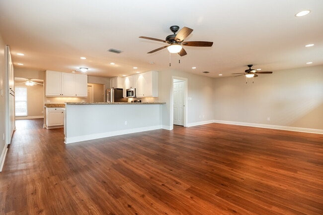 2228 Treehaven Cir N, Fort Myers, FL 33907 - photo 4