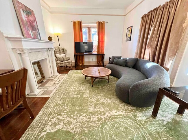 822 N Euclid Ave, Pittsburgh, PA 15206 - photo 4