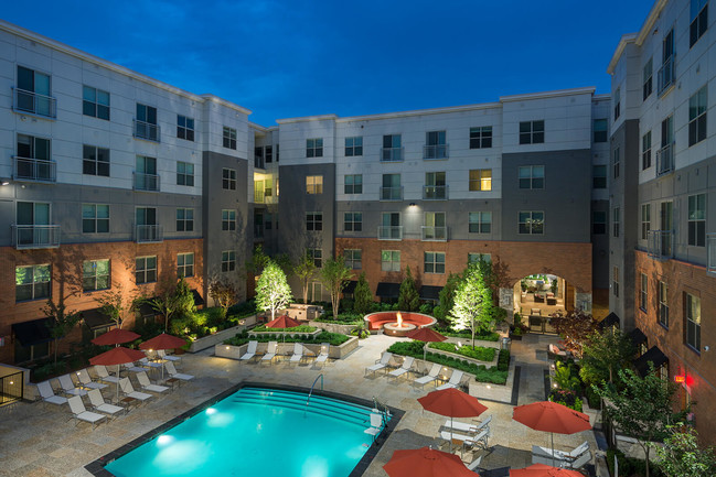 Professionally managed community in Cambridge, MA