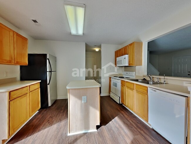 109 Peterborough Dr, Mooresville, NC 28115 - photo 3