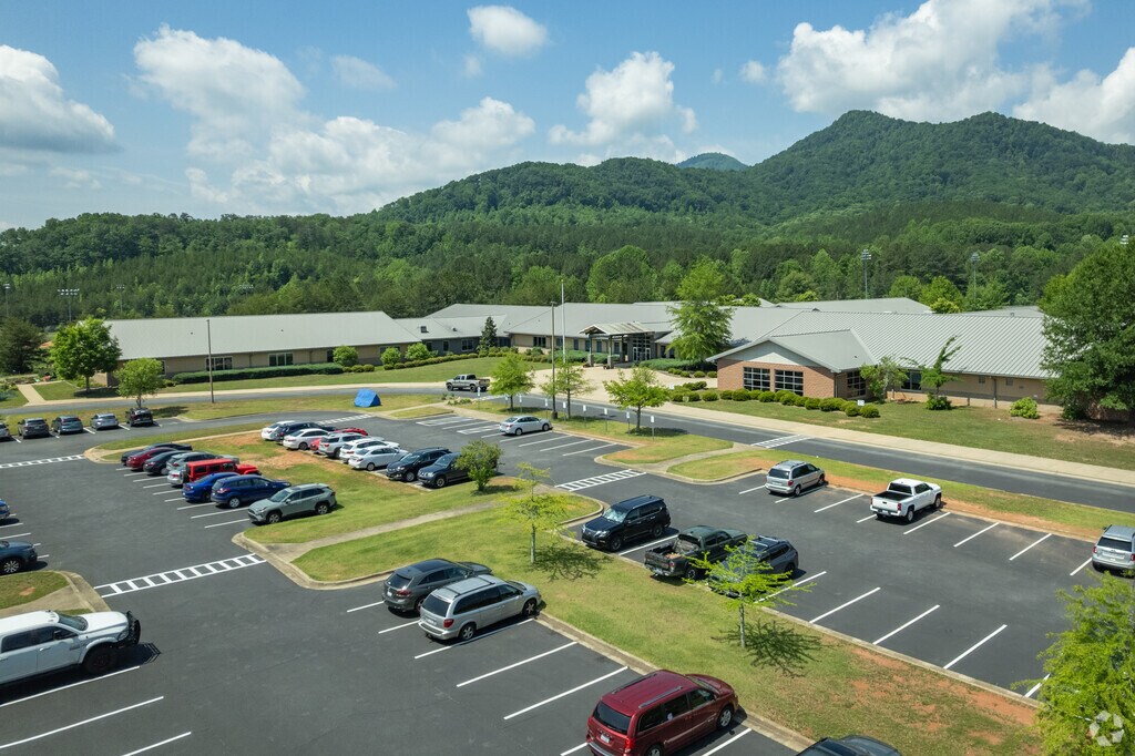 Students living in Saluda can attend Polk County Middle School.