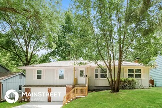 9715 W 92nd St, Overland Park, KS 66212