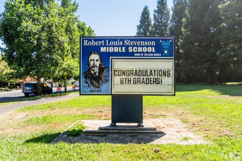 Robert Louis Stevenson Middle School is located in St Helena.