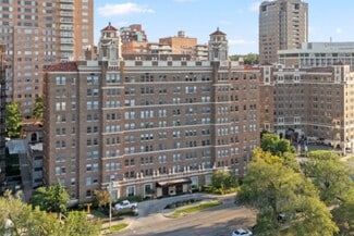 235 Ward Pkwy, Kansas City, MO 64112