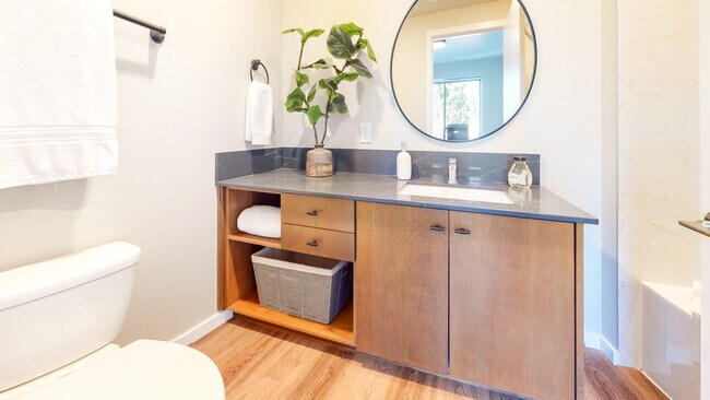 1 Bedroom Bath