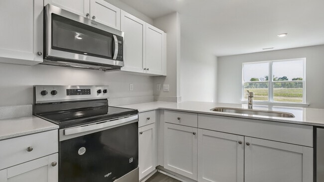 181 Holton St, Smithfield, NC 27577 - photo 4