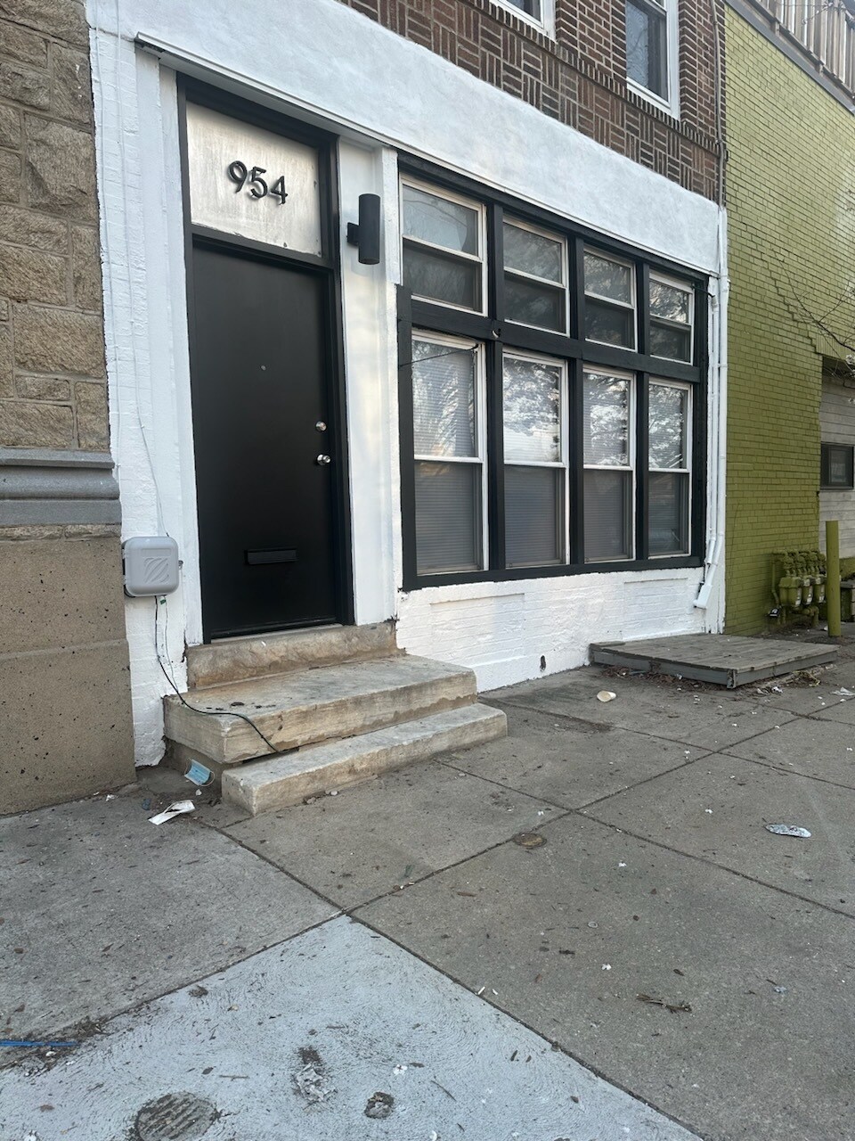 954 N 8th St unit 1st floor, Philadelphia, PA 19123 - photo 1