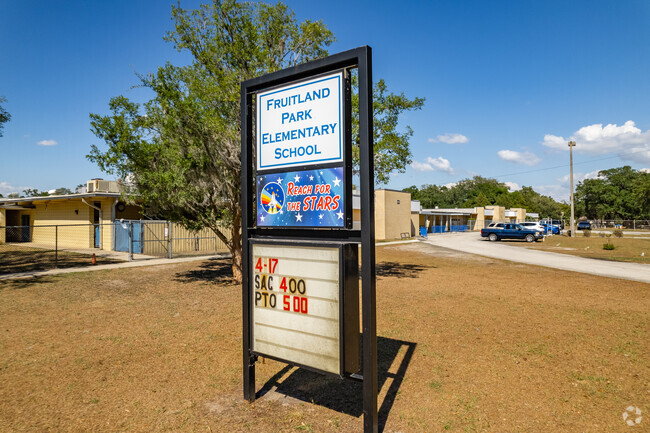 Welcome to Fruitland Park Elementary School in Flordia.