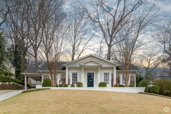 Greek Revivals are a common house style in Collier Hills.