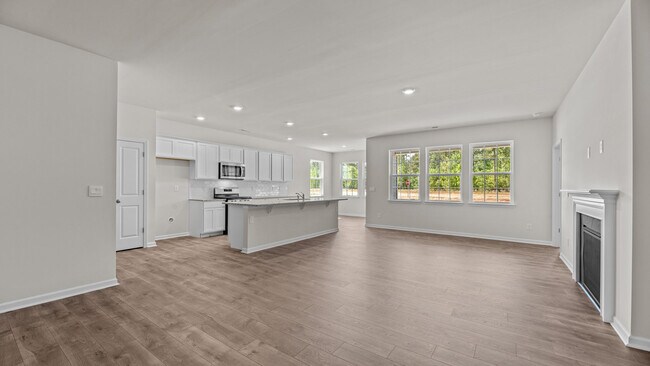 1607 Abberly Place unit 36205013, Graham, NC 27253 - photo 7