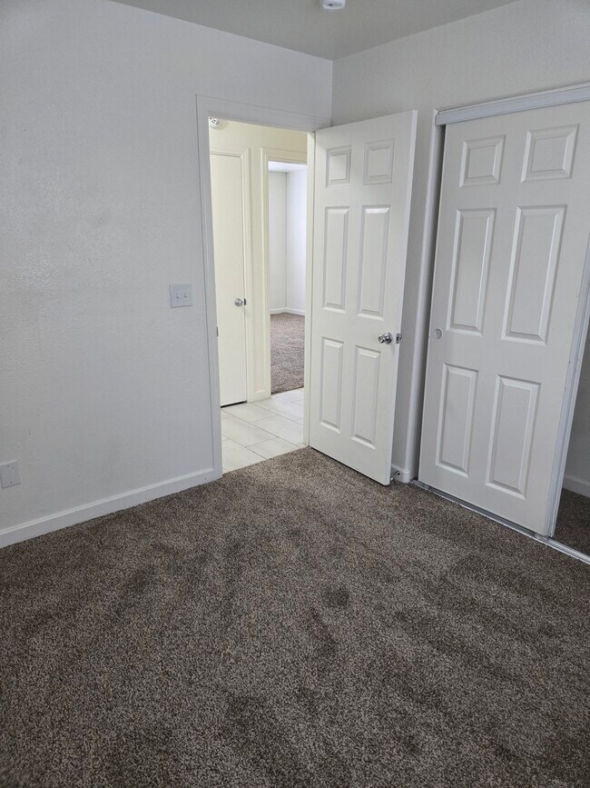 1280 Blankenship Ave unit 1, Las Vegas, NV 89106 - photo 7