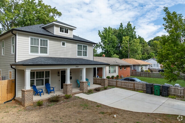 Many of the new homes blend very well with the older homes that surround them in Tryon Hills.