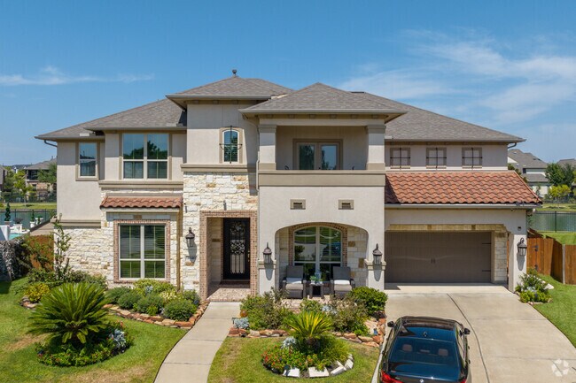 Custom homes in Cypress Creek Lakes pull from a variety of styles.