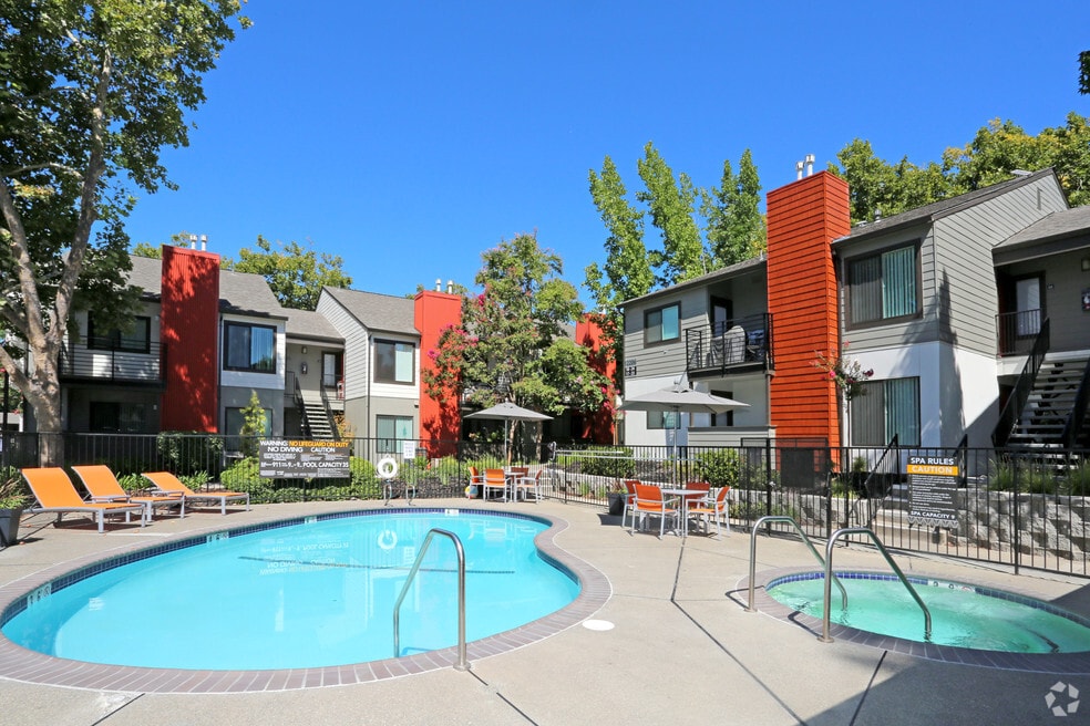 Eclipse 96, Fair Oaks, CA 95628 - photo 1