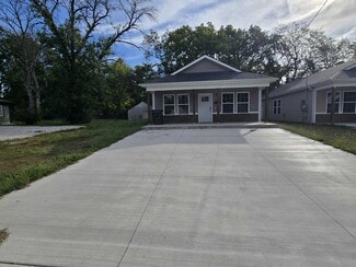 819 Main St, Wellsville, KS 66092